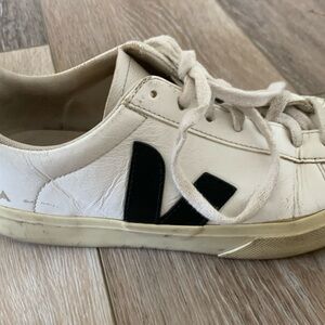Well Loved Veja